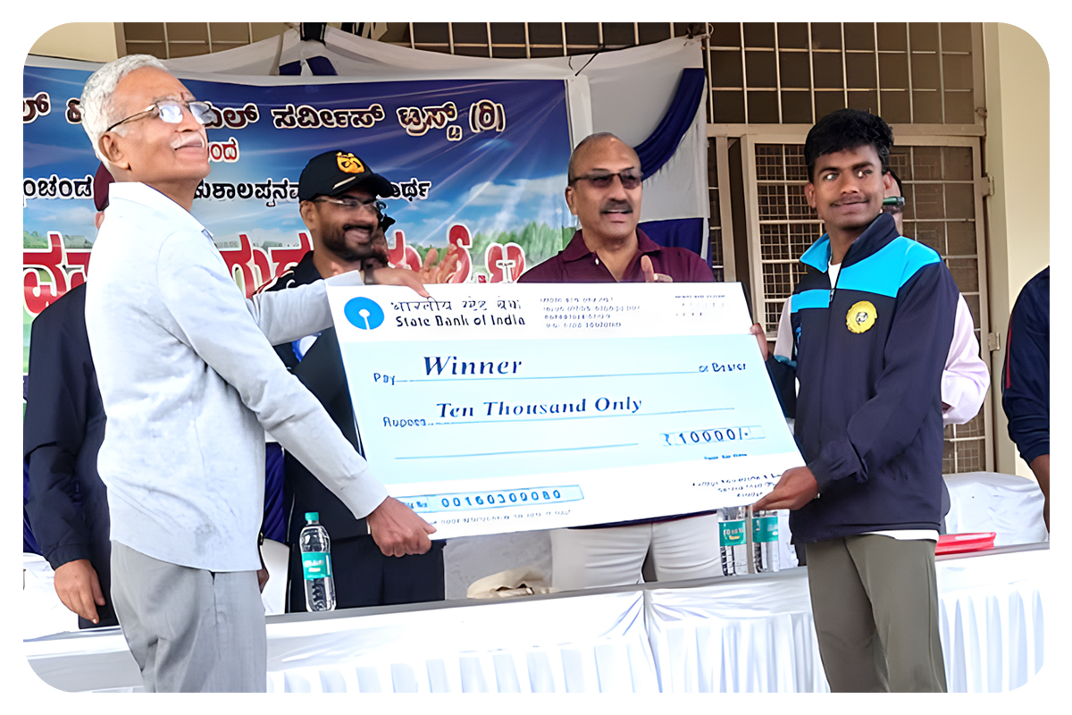 KESST  |  KESST Kushalanagar Run 23.11.2025 - Boys Winner: Chennabasava B, Sports Hostel, Kudige.